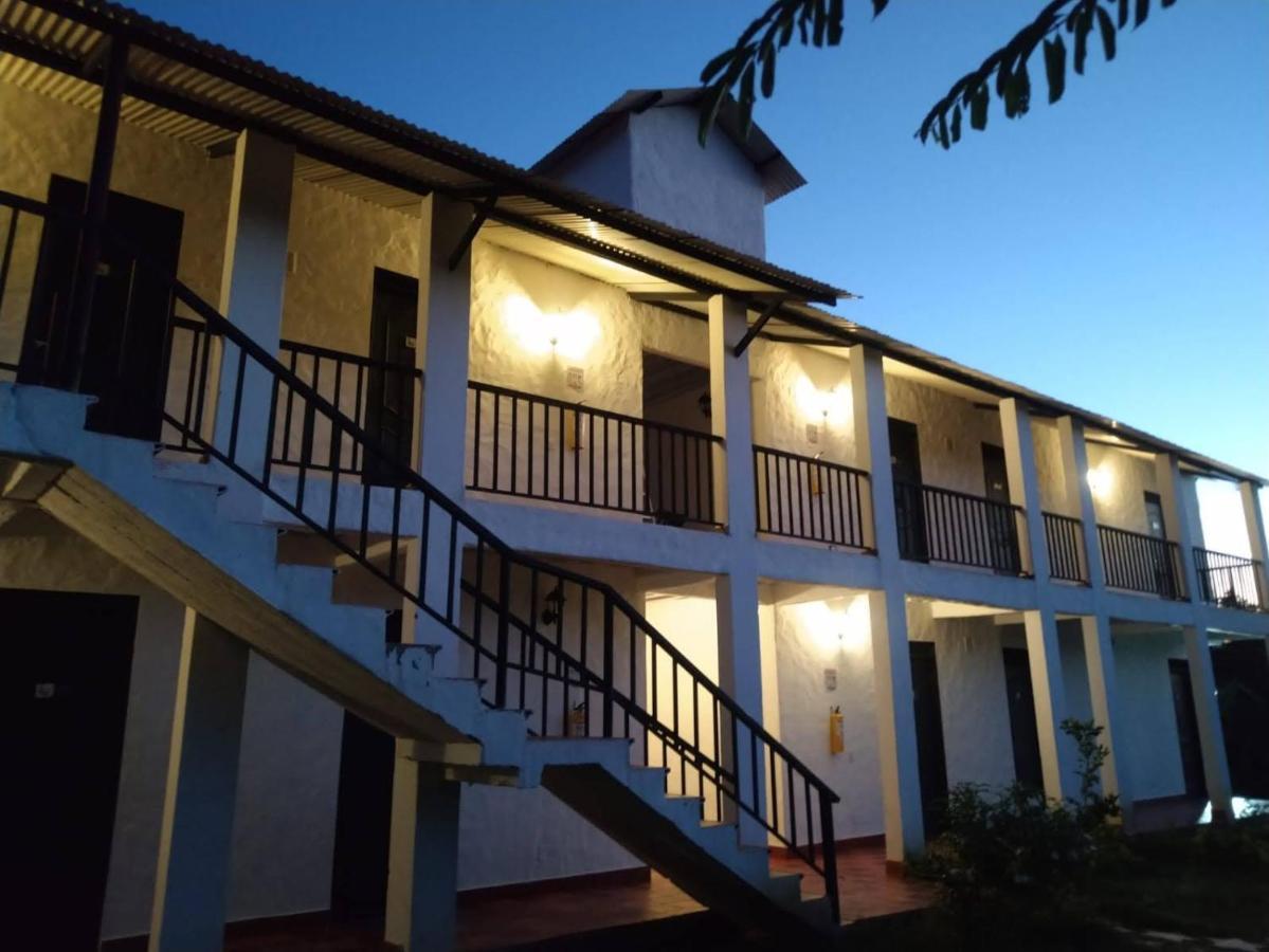 Cosmos Tatacoa Hotel Villavieja Dış mekan fotoğraf
